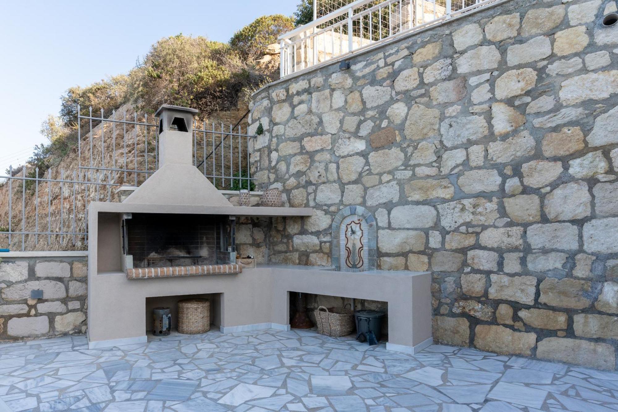 Amazing View Villa Aliki With Infinity Pool & Spa Лигария Екстериор снимка